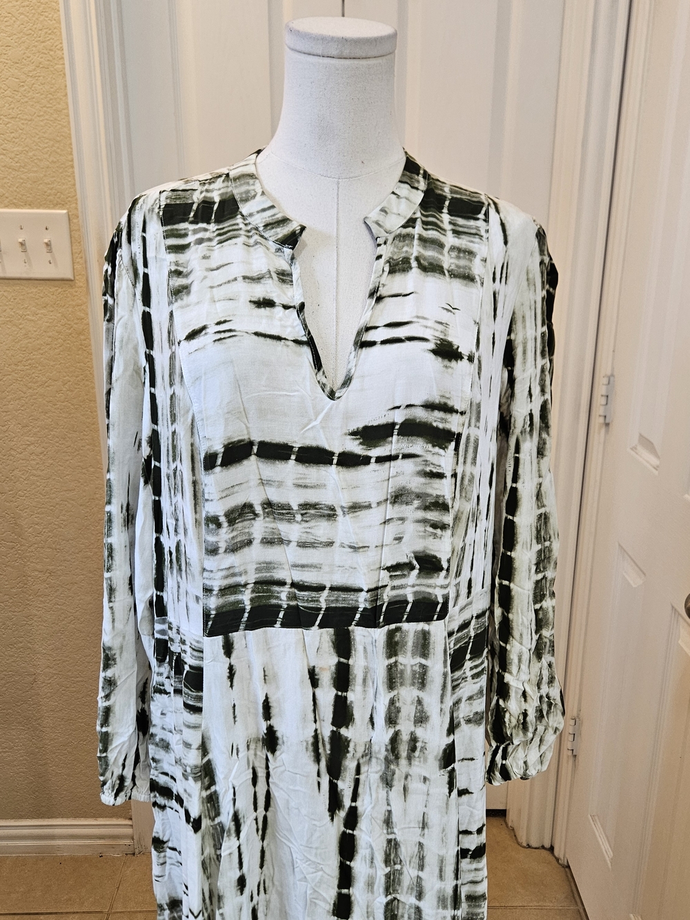 Soft Surroundings Women’s Tie-Dye Maxi Dress – Size Large - Picture 4 of 14